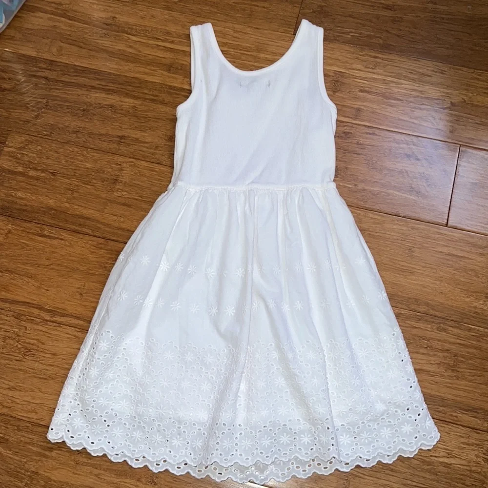 Gap kids white tank dress with eyelet skirt size small (6-7) NWOT